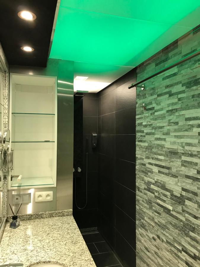 Caravaggio Boutique Suites Antwerpia Zewnętrze zdjęcie